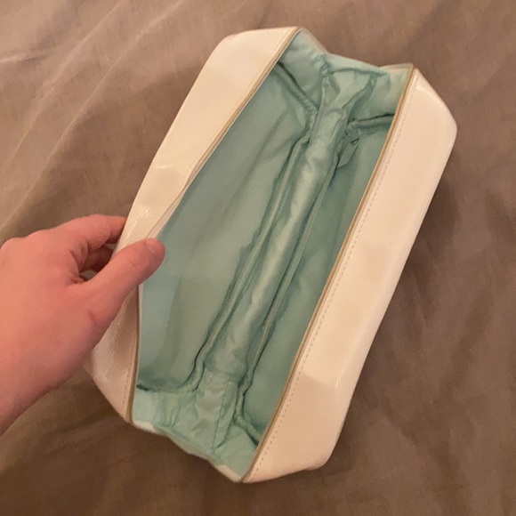 Cosmetic bag - Picture 3 of 4